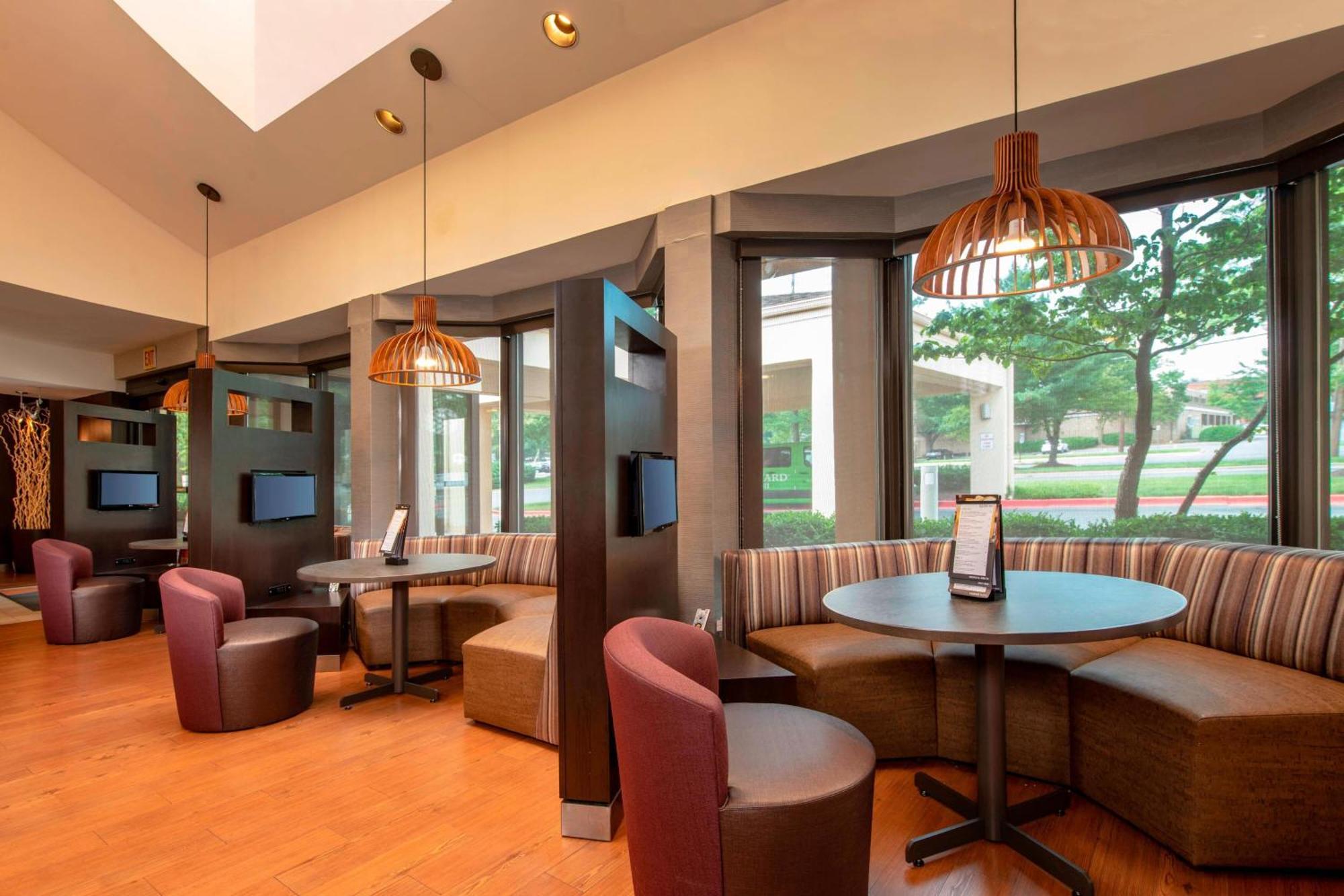 Courtyard by Marriott Rockville Exteriör bild