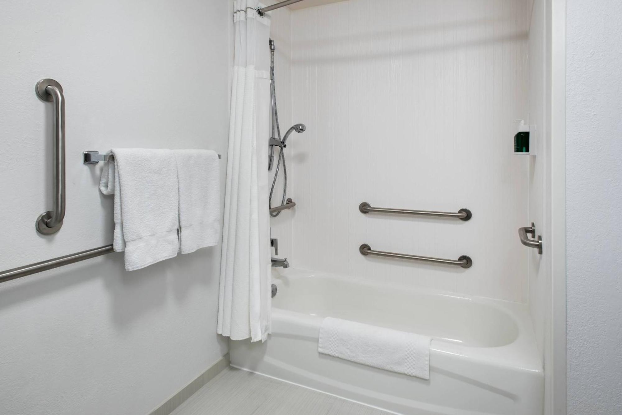 Courtyard by Marriott Rockville Exteriör bild