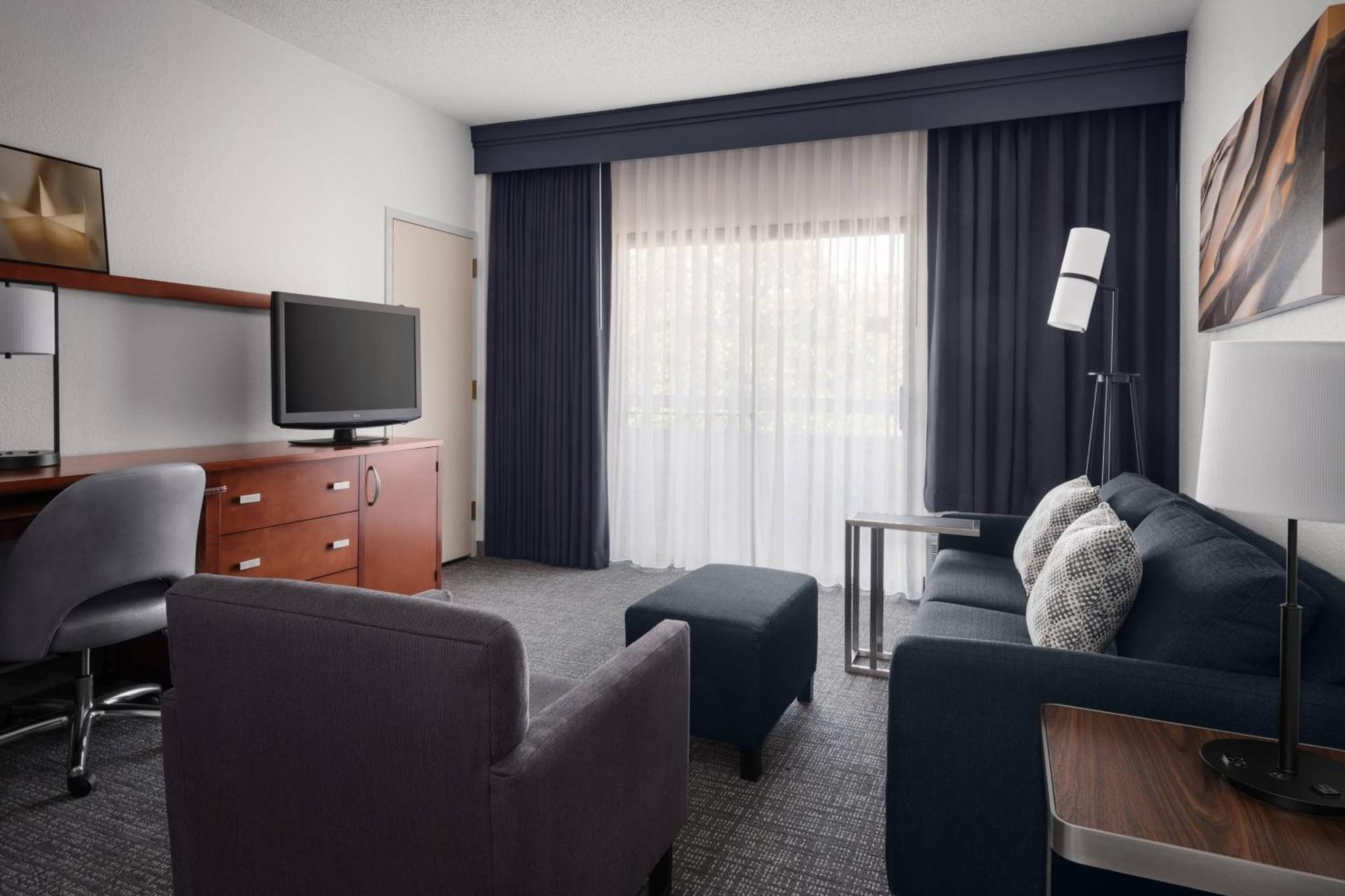 Courtyard by Marriott Rockville Exteriör bild