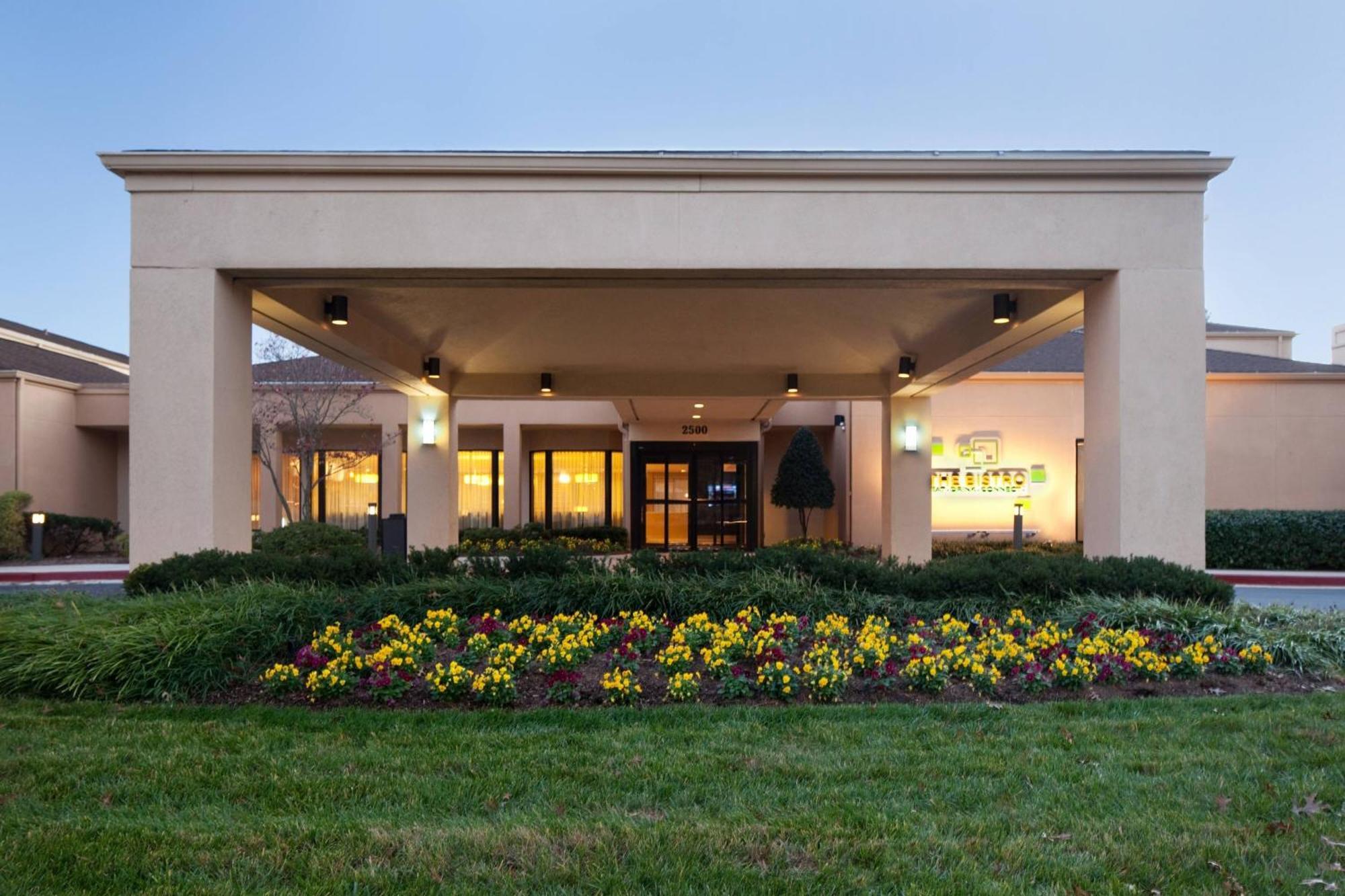 Courtyard by Marriott Rockville Exteriör bild