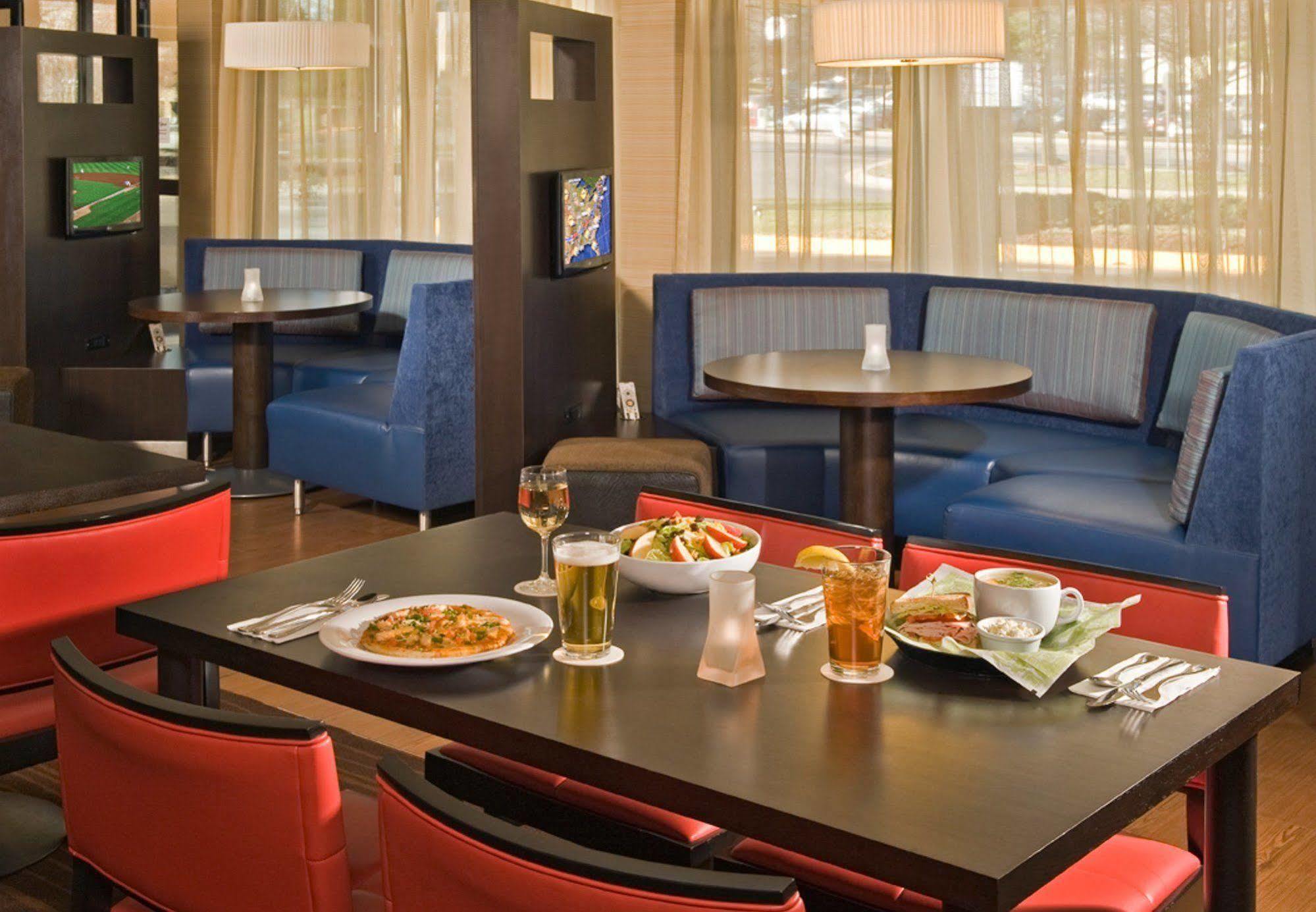 Courtyard by Marriott Rockville Exteriör bild