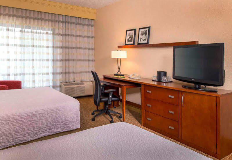 Courtyard by Marriott Rockville Exteriör bild